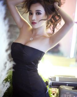 国产美女直播自慰喷水