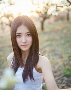 亚洲人中文字幕在线播放